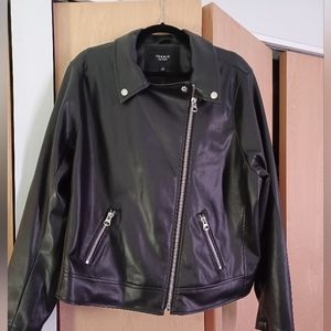 EUC Torrid sz 3 Leatherlike Jacket
